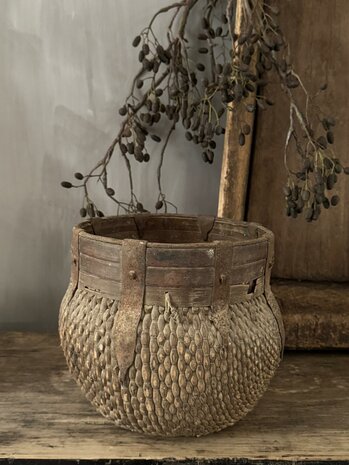 Authentieke Chinese mand met houten rand E