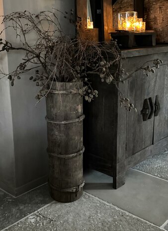 Hoge houten vijzel| hoge houten pot E (afhalen)