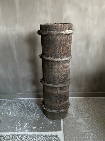 Hoge houten vijzel| hoge houten pot E (afhalen)