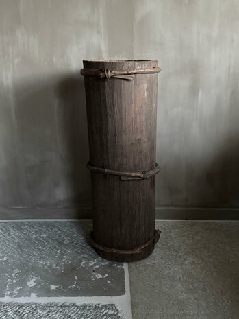 Hoge houten vijzel| hoge houten pot F (afhalen)