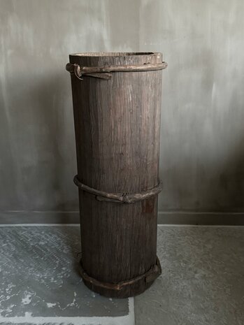 Hoge houten vijzel| hoge houten pot F (afhalen)