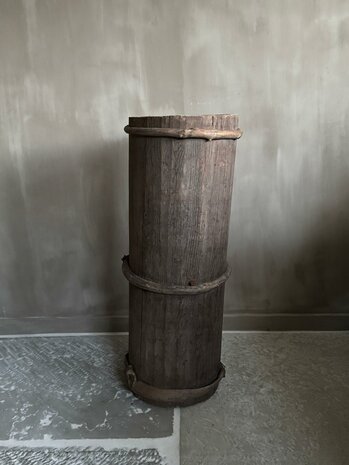 Hoge houten vijzel| hoge houten pot F (afhalen)