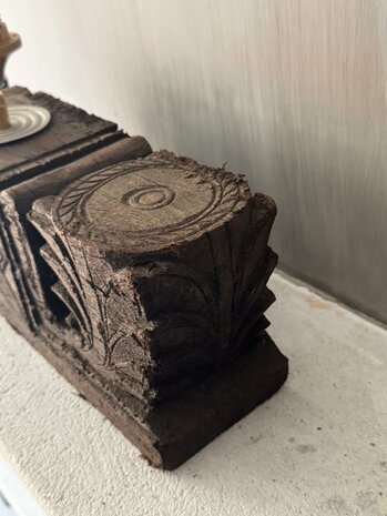 Lamp van ee  uniek ornament Aura Peeperkorn 