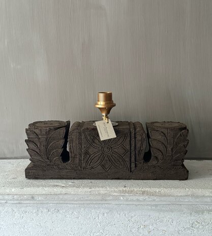 Lamp van ee  uniek ornament Aura Peeperkorn 