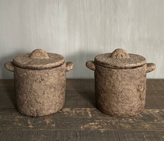 Schaal met 2 potjes met deksel bruin (set)
