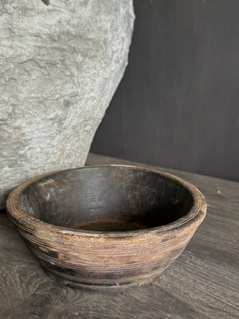 Oud houten schaaltje Bb