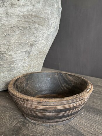 Oud houten schaaltje Bb