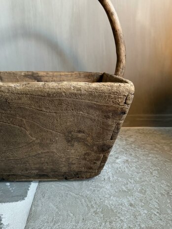 Oude rijstbak | oude bak met handvat  laag model (afhalen)