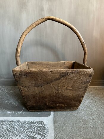 Oude rijstbak | oude bak met handvat  laag model (afhalen)