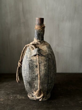 Authentieke oliefles  A