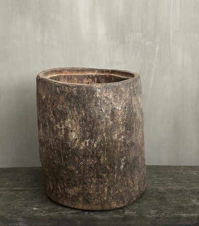 Authentieke houten pot (hoogte 31cm)