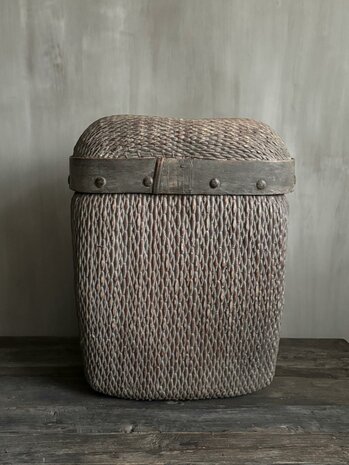 Chinese rieten mand met deksel XL C
