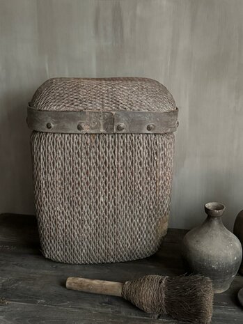 Chinese rieten mand met deksel XL C