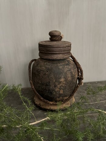 Nepalese kruik met deksel XS M7 (hoogte 17cm)