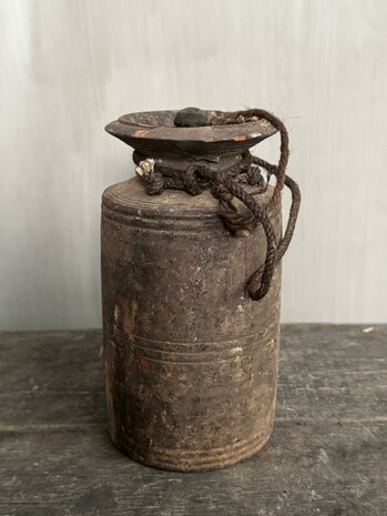 Nepalese kruik met deksel M4 (hoogte 21cm