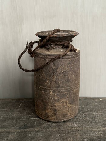 Nepalese kruik met deksel M4 (hoogte 21cm