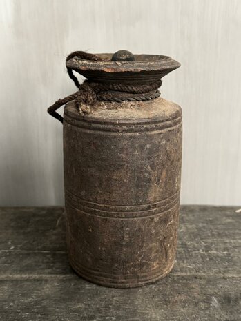 Nepalese kruik met deksel M4 (hoogte 21cm