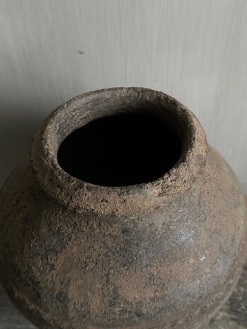 Oude stenen waterkruik small B4