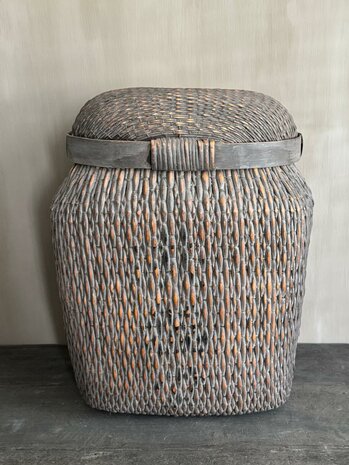 Chinese rieten mand met deksel XL A