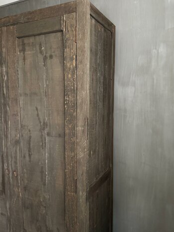 2- deurs kast Driftwood  (afhalen)
