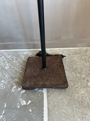 Vloerlamp Purna (afhalen)