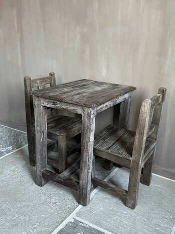 Oud houten kinderstoeltje met tafeltje - set (afhalen)