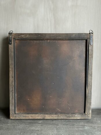 Oud luik met spiegel